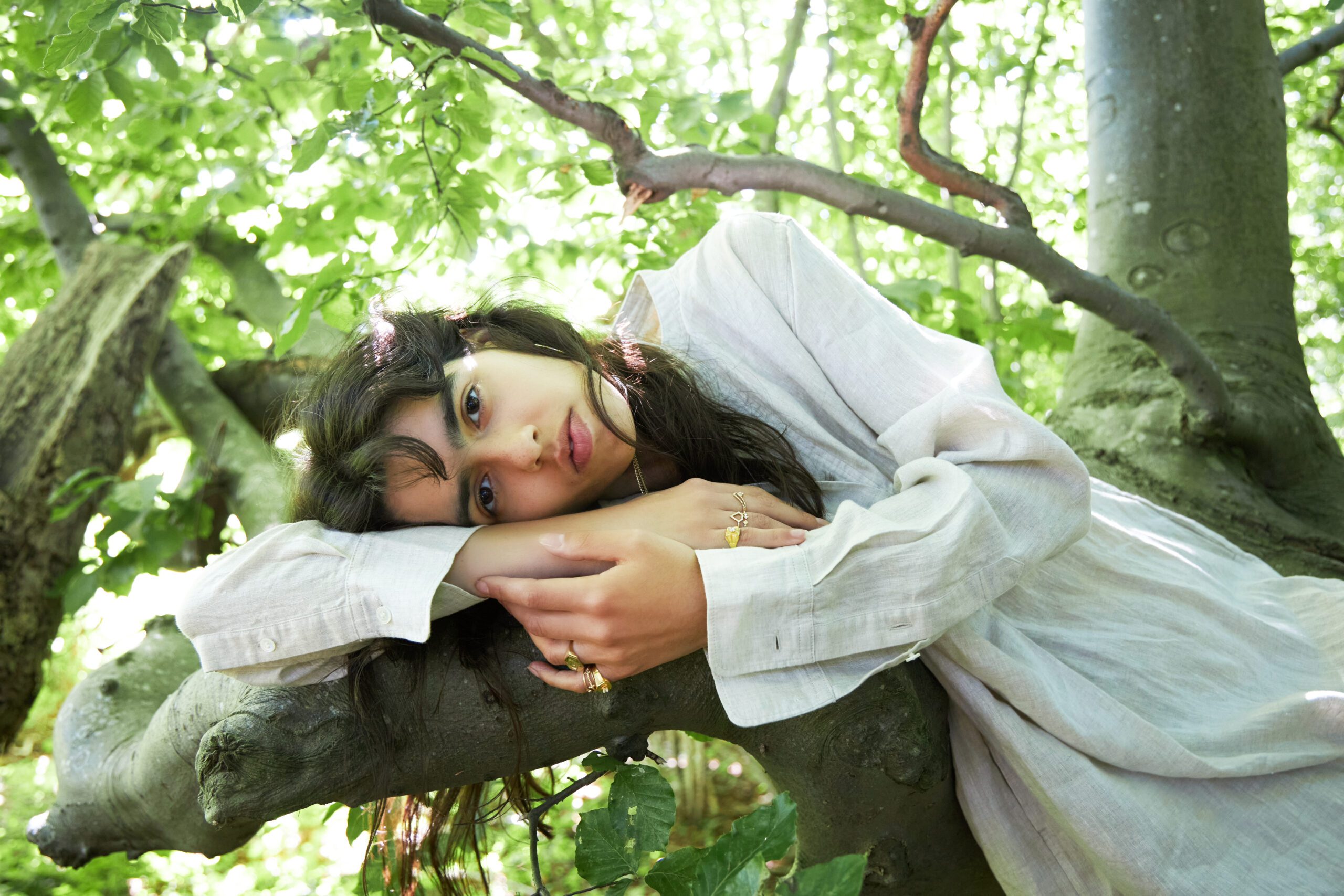Kinz Kanaan Girl on a tree